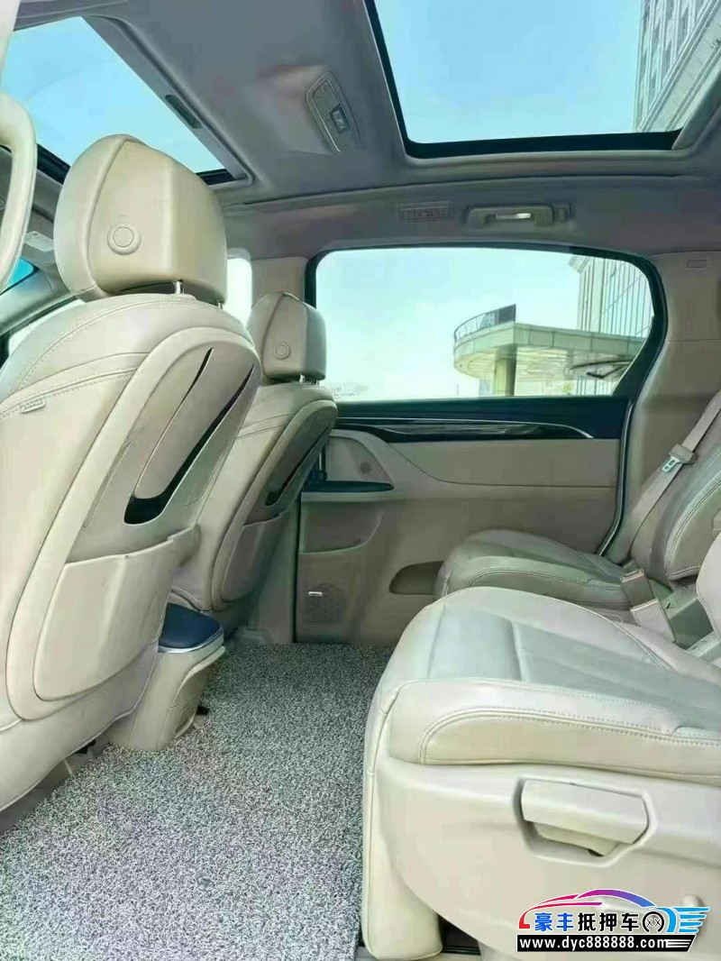 20年别克GL8轿车抵押车出售