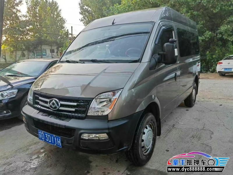 16年上汽大通V80轿车抵押车出售