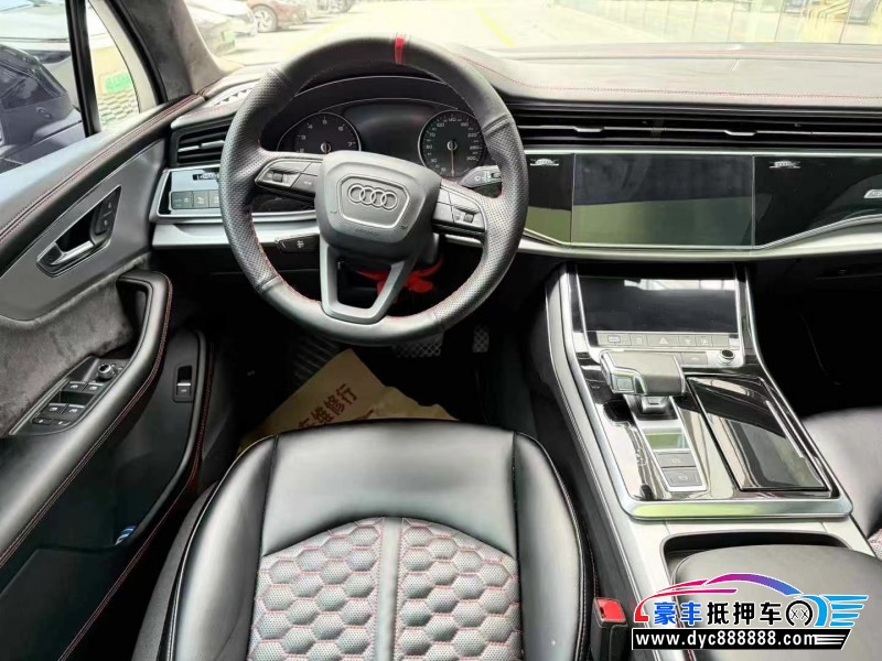 22年奥迪Q7轿车抵押车出售