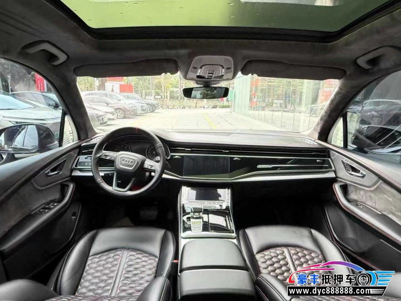 22年奥迪Q7轿车抵押车出售