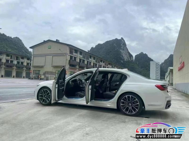 19年宝马7系轿车抵押车出售