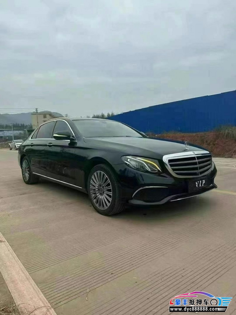 20年奔驰E轿车抵押车出售