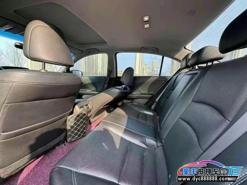 17年本田雅阁轿车抵押车出售