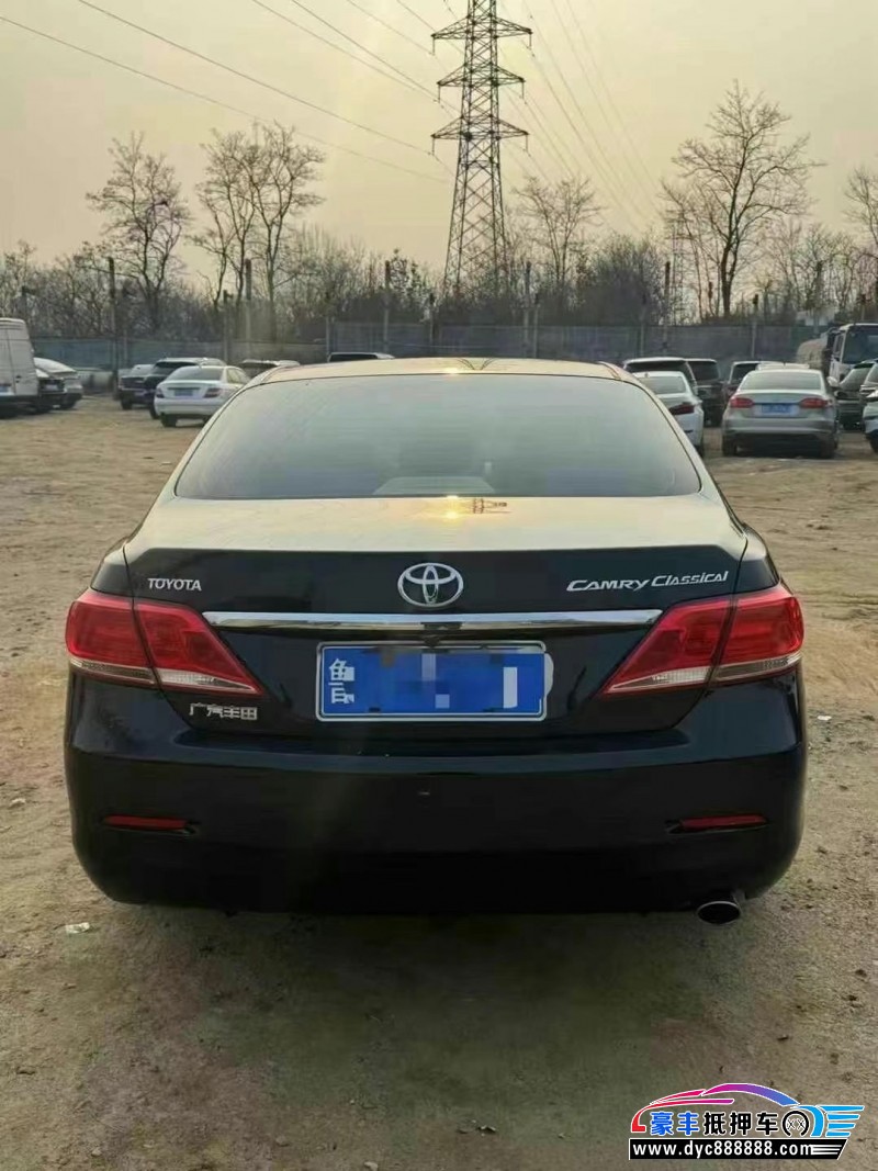 13年丰田凯美瑞轿车抵押车出售