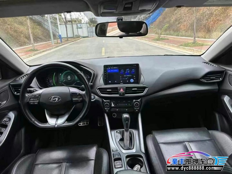 21年现代菲斯塔轿车抵押车出售