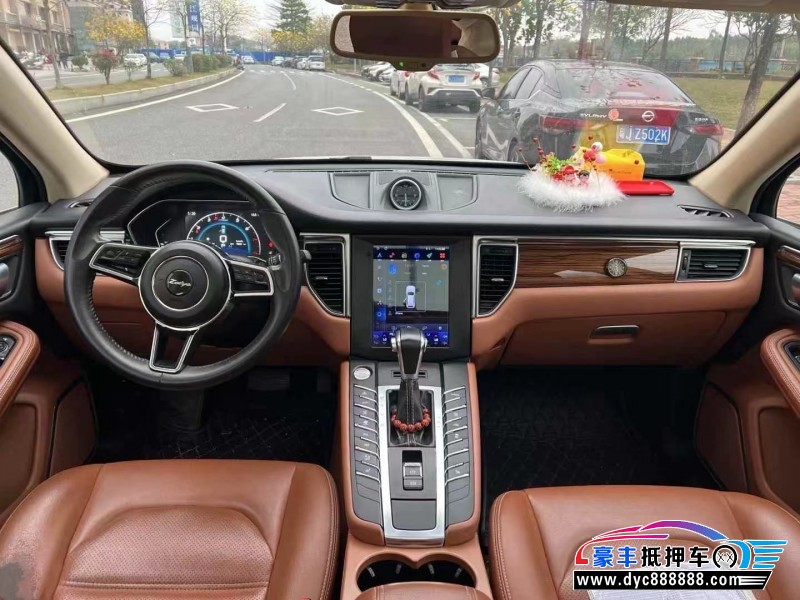 19年众泰SR9轿车抵押车出售