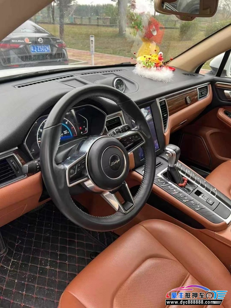 19年众泰SR9轿车抵押车出售