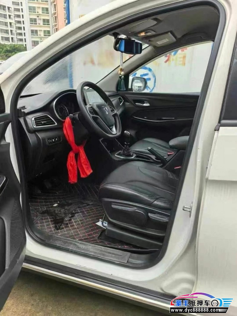 19年宝骏730轿车抵押车出售