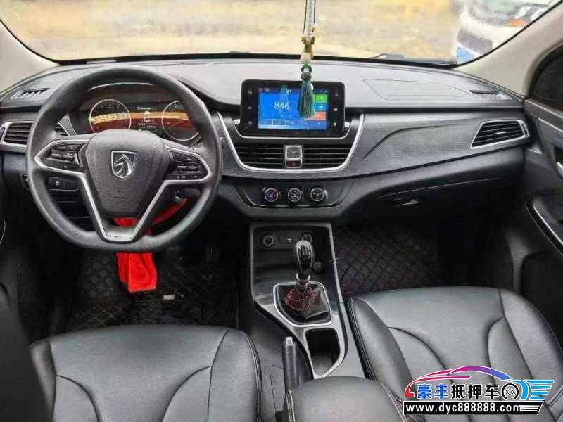 19年宝骏730轿车抵押车出售