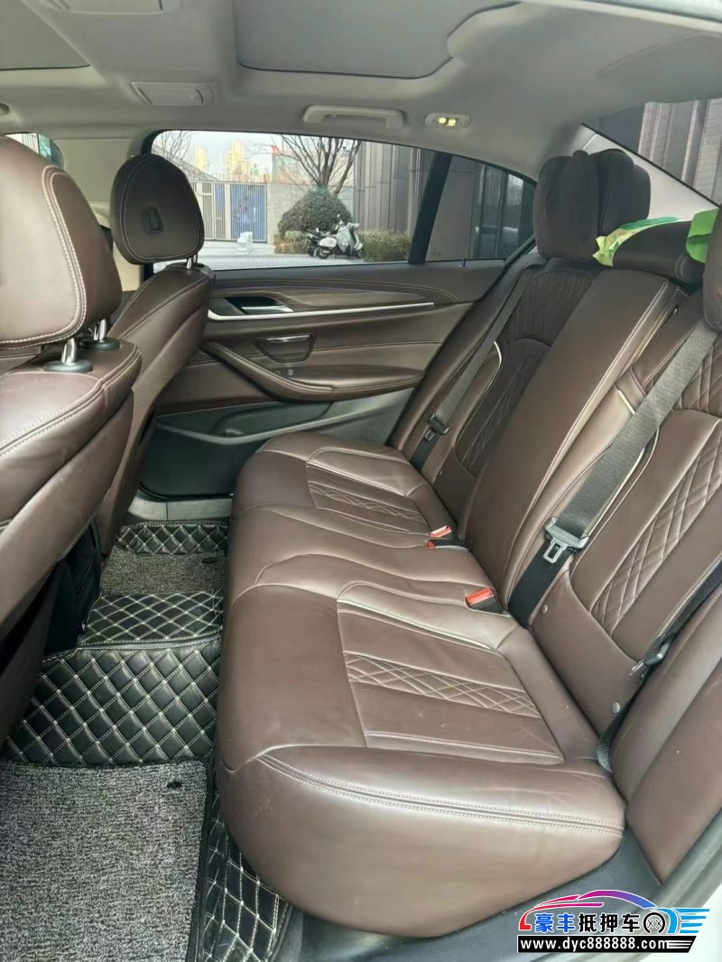 20年宝马5系轿车抵押车出售