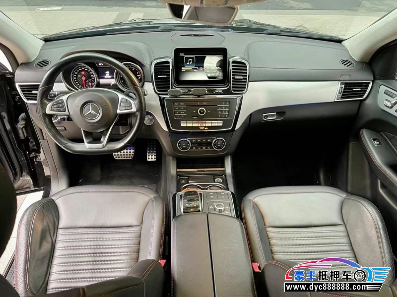 17年奔驰GLE轿车抵押车出售