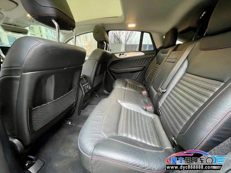 17年奔驰GLE轿车抵押车出售