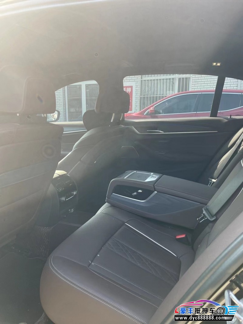 23年宝马5系轿车抵押车出售