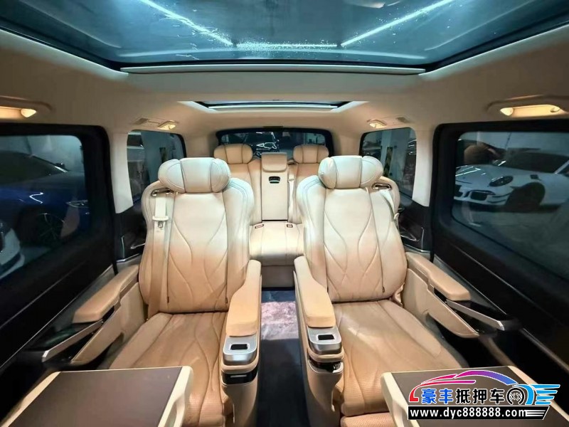 23年奔驰V轿车抵押车出售