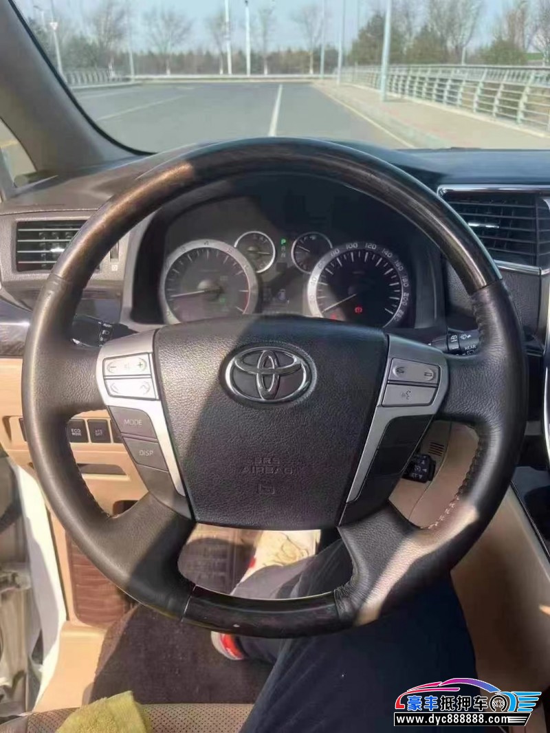 13年丰田埃尔法MPV抵押车出售