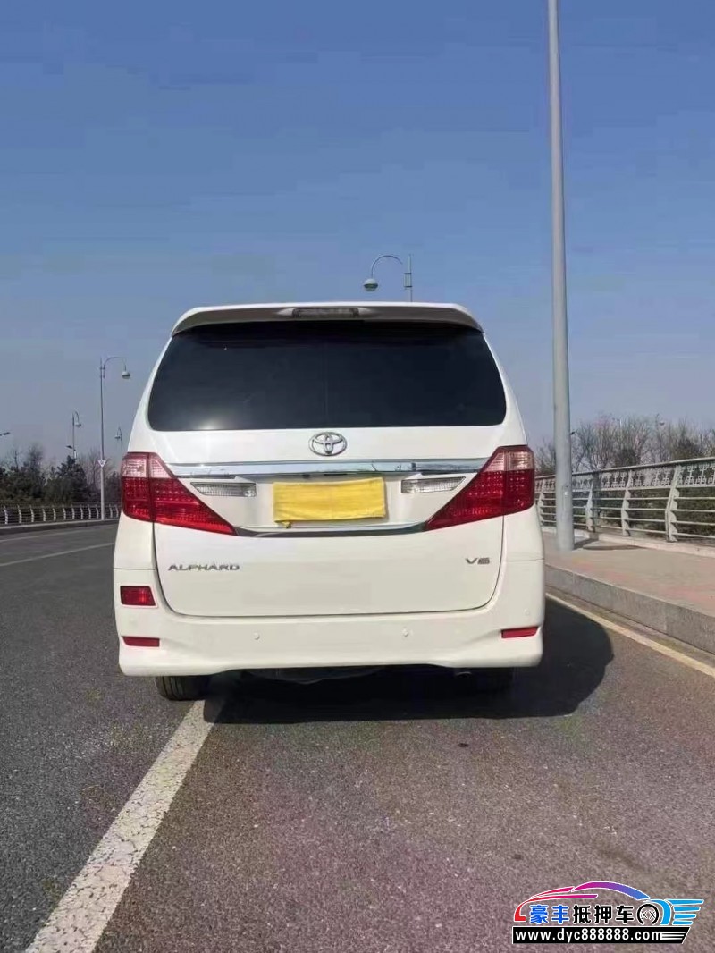 13年丰田埃尔法MPV抵押车出售