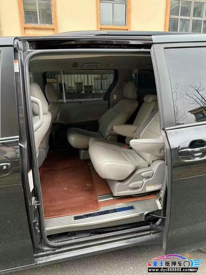 16年丰田塞纳MPV抵押车出售