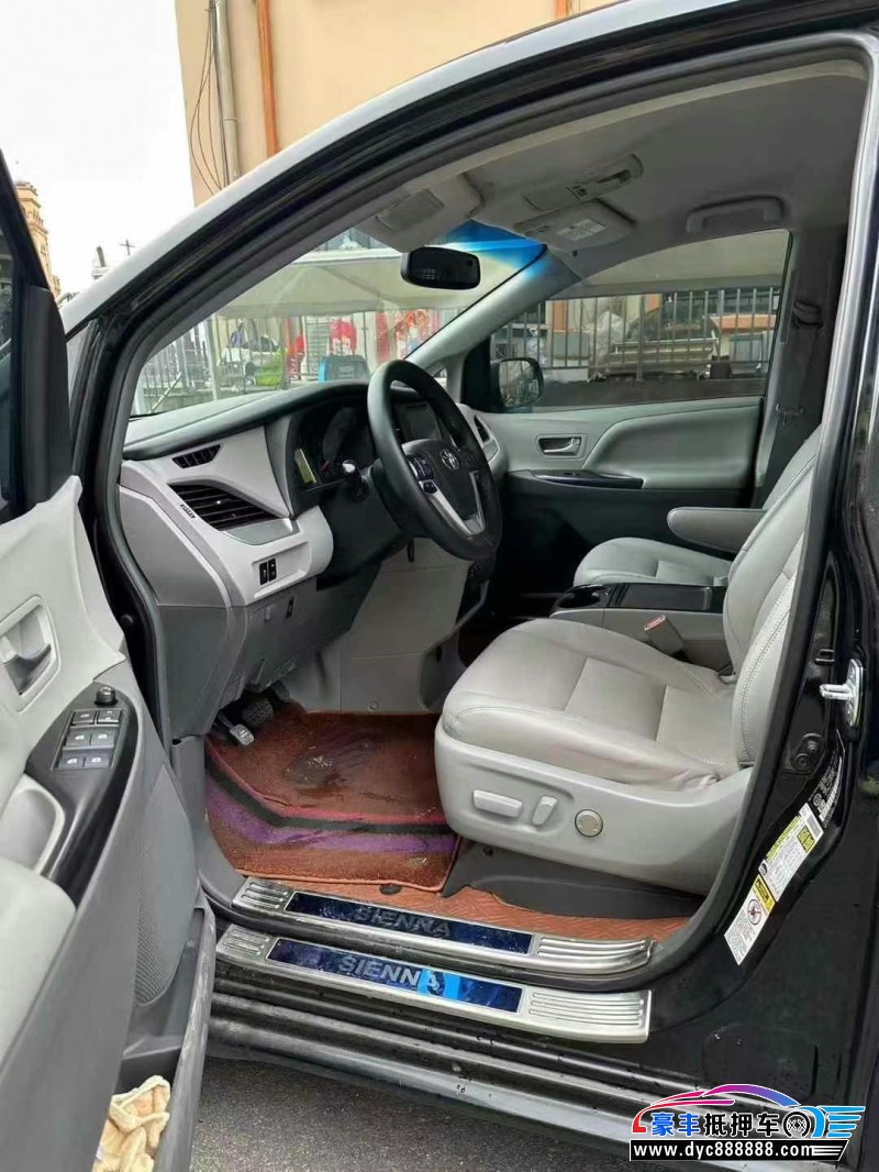 16年丰田塞纳MPV抵押车出售