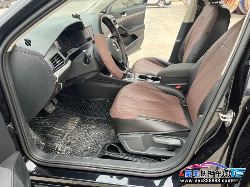 22年大众朗逸轿车抵押车出售