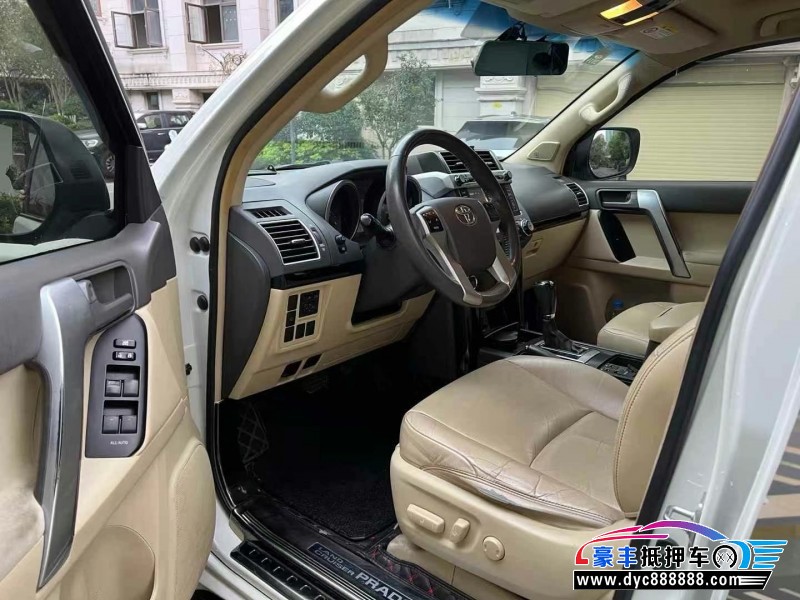 17年丰田普拉多（霸道）轿车抵押车出售