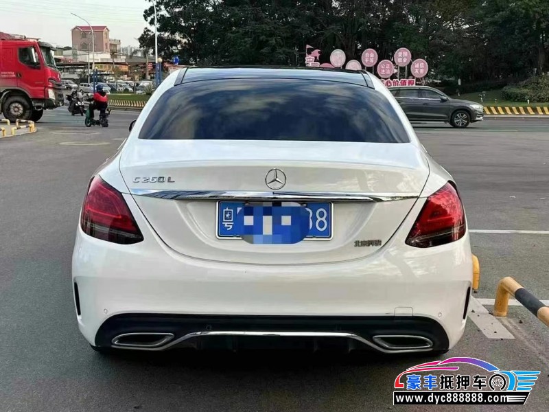 22年奔驰C轿车抵押车出售