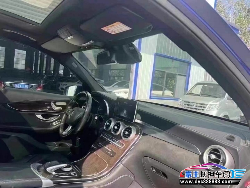 18年奔驰GLC轿车抵押车出售