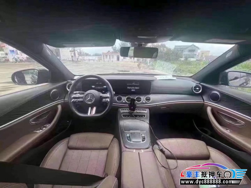 23年奔驰E轿车抵押车出售