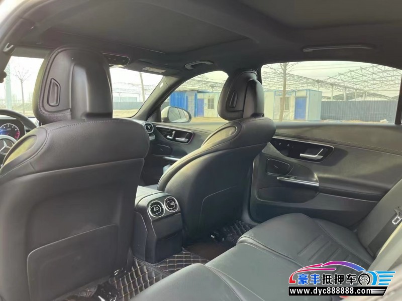 23年奔驰C轿车抵押车出售