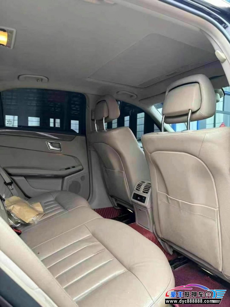 10年奔驰E轿车抵押车出售