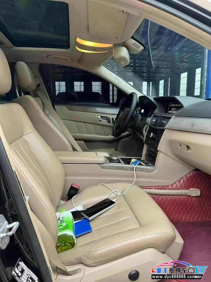 10年奔驰E轿车抵押车出售