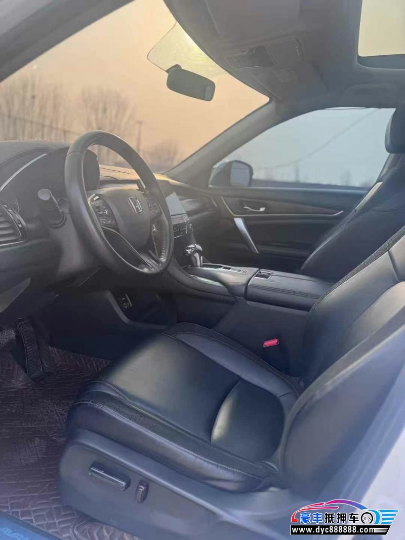 19年本田冠道轿车抵押车出售