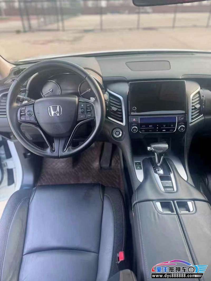 19年本田冠道轿车抵押车出售