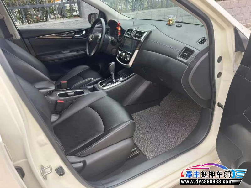 21年日产骐达轿车抵押车出售