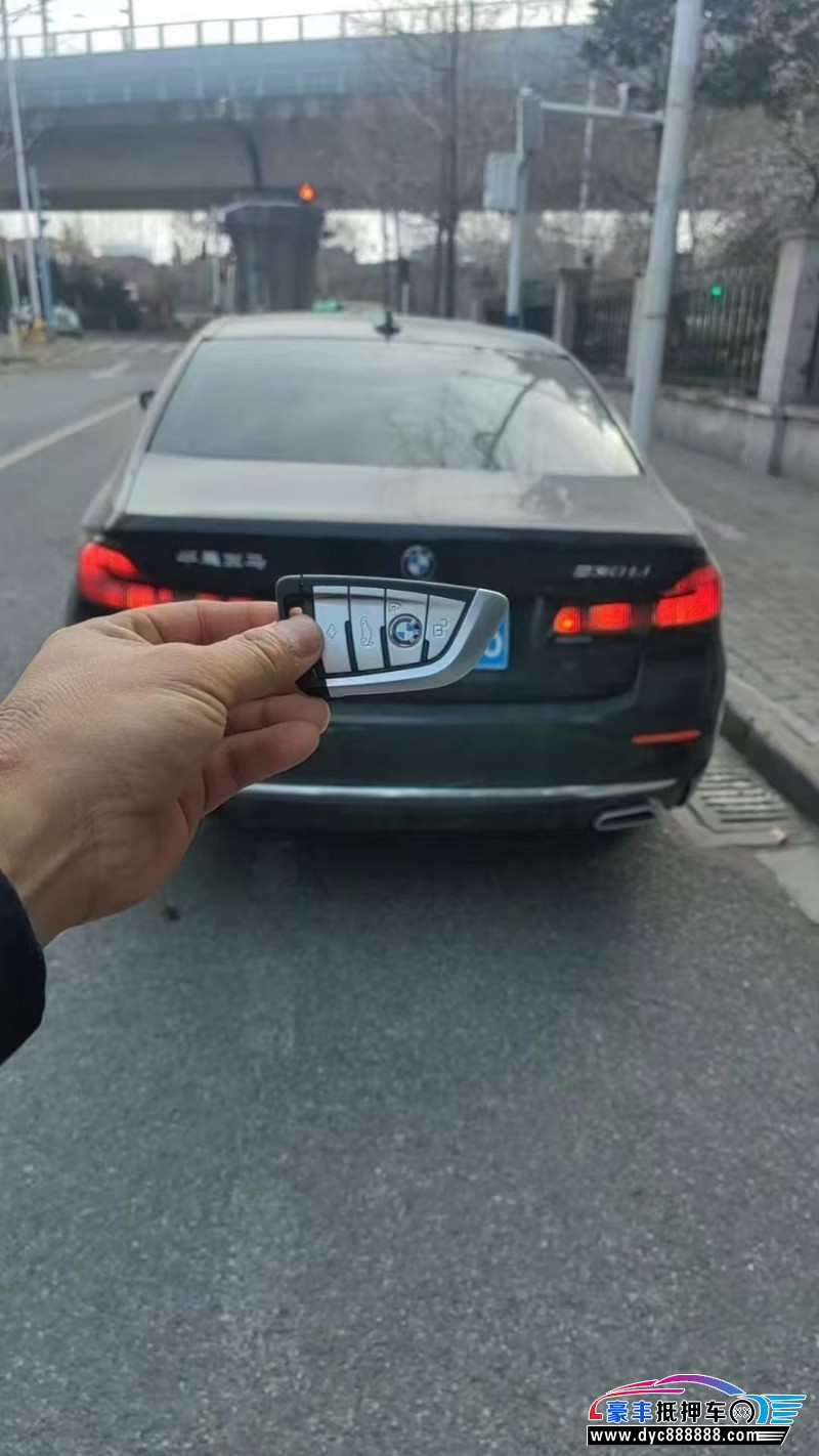 22年宝马5系轿车抵押车出售