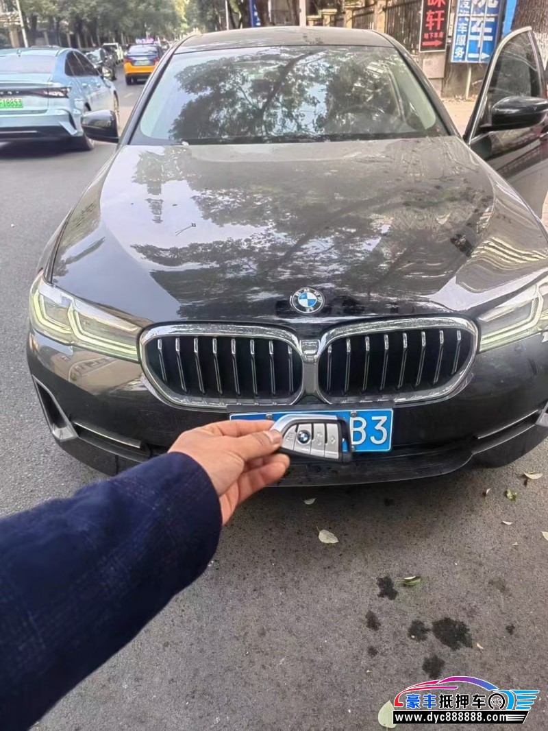 22年宝马5系轿车抵押车出售