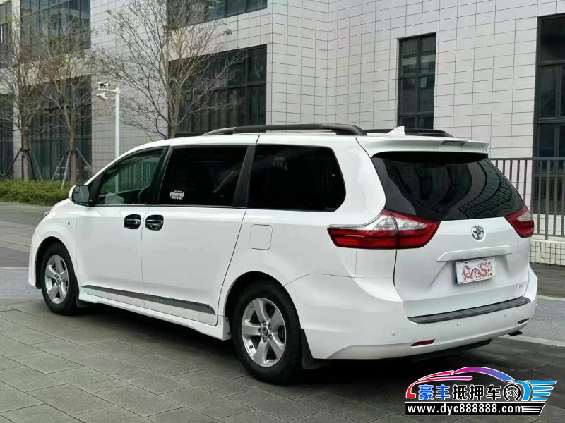 19年丰田塞纳轿车抵押车出售