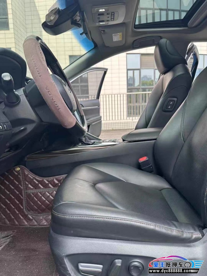 18年丰田凯美瑞轿车抵押车出售