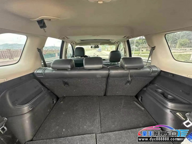 17年三菱欧蓝德轿车抵押车出售