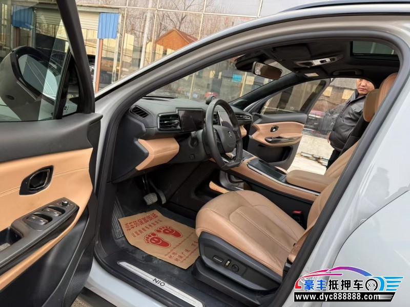 21年蔚来ES6轿车抵押车出售