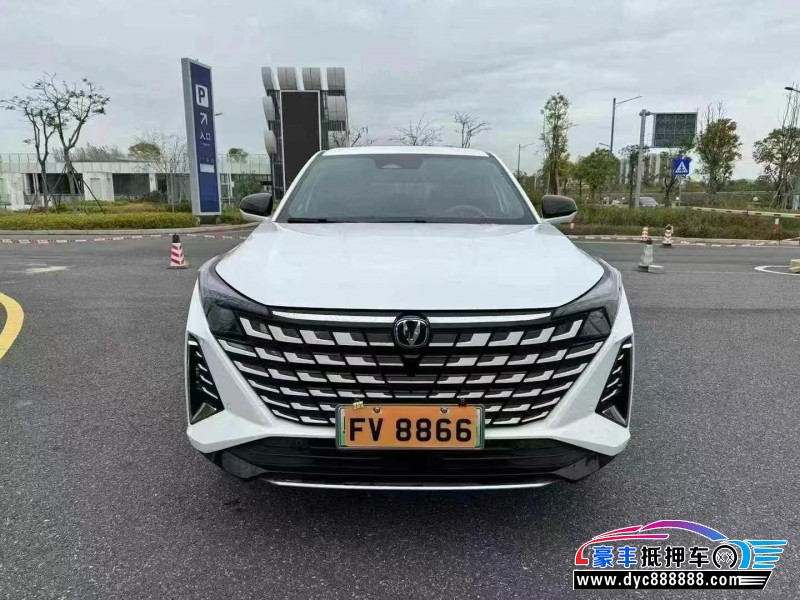 24年长安长安UNI轿车抵押车出售