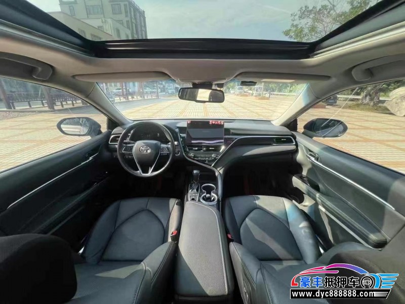 22年丰田凯美瑞轿车抵押车出售