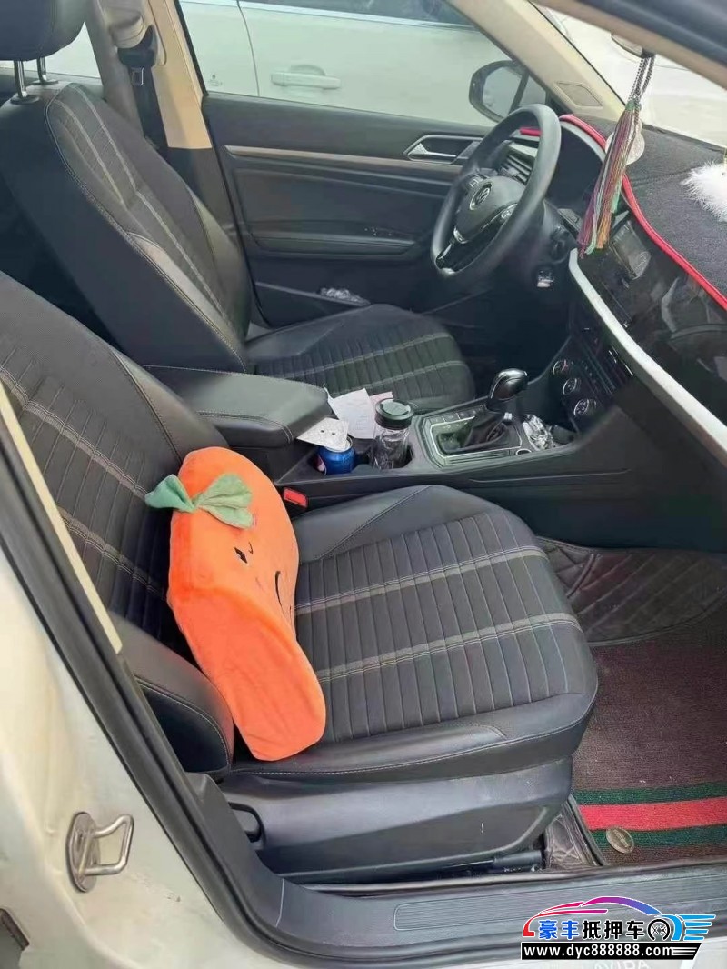 20年大众朗逸轿车抵押车出售