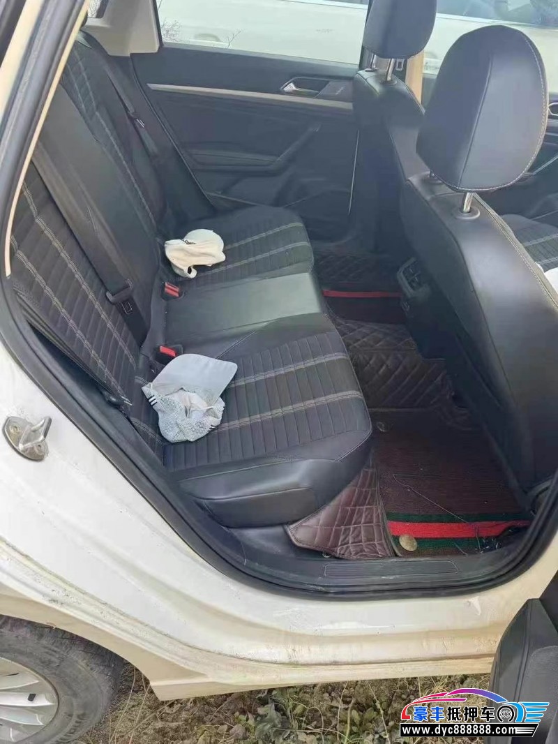 20年大众朗逸轿车抵押车出售