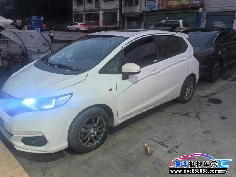 19年本田飞度轿车抵押车出售