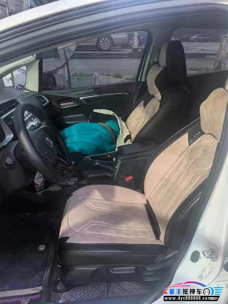 19年本田飞度轿车抵押车出售