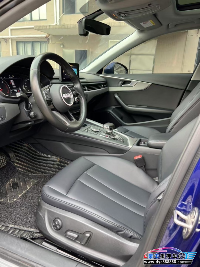 19年奥迪A4L轿车抵押车出售