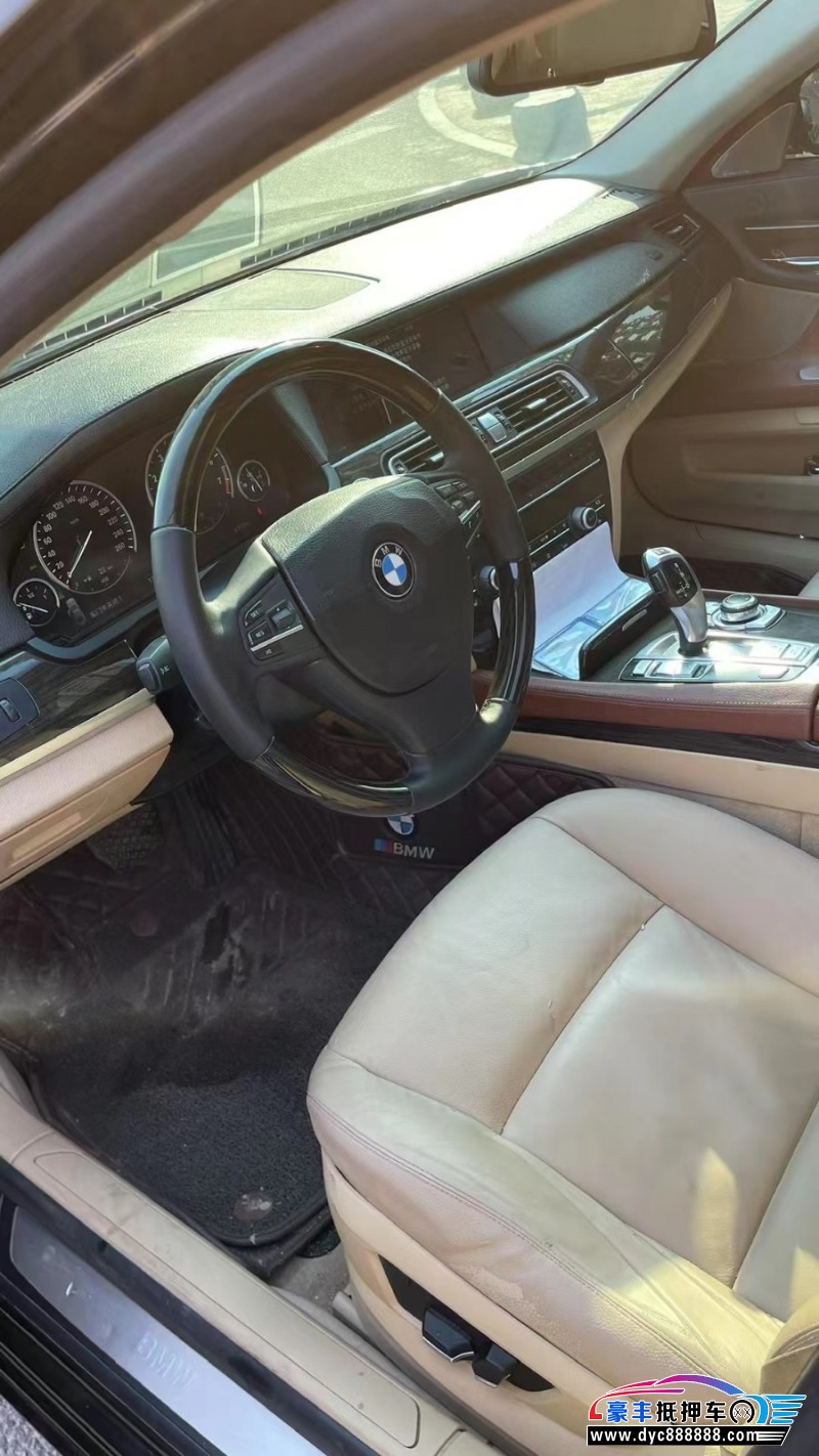 11年宝马7系轿车抵押车出售