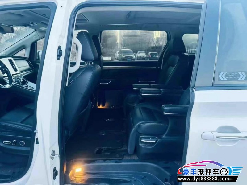 20年传祺M8轿车抵押车出售