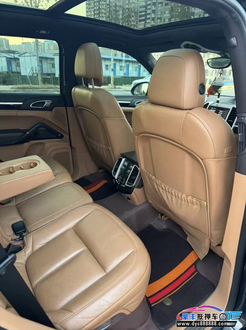 16年保时捷卡宴轿车抵押车出售