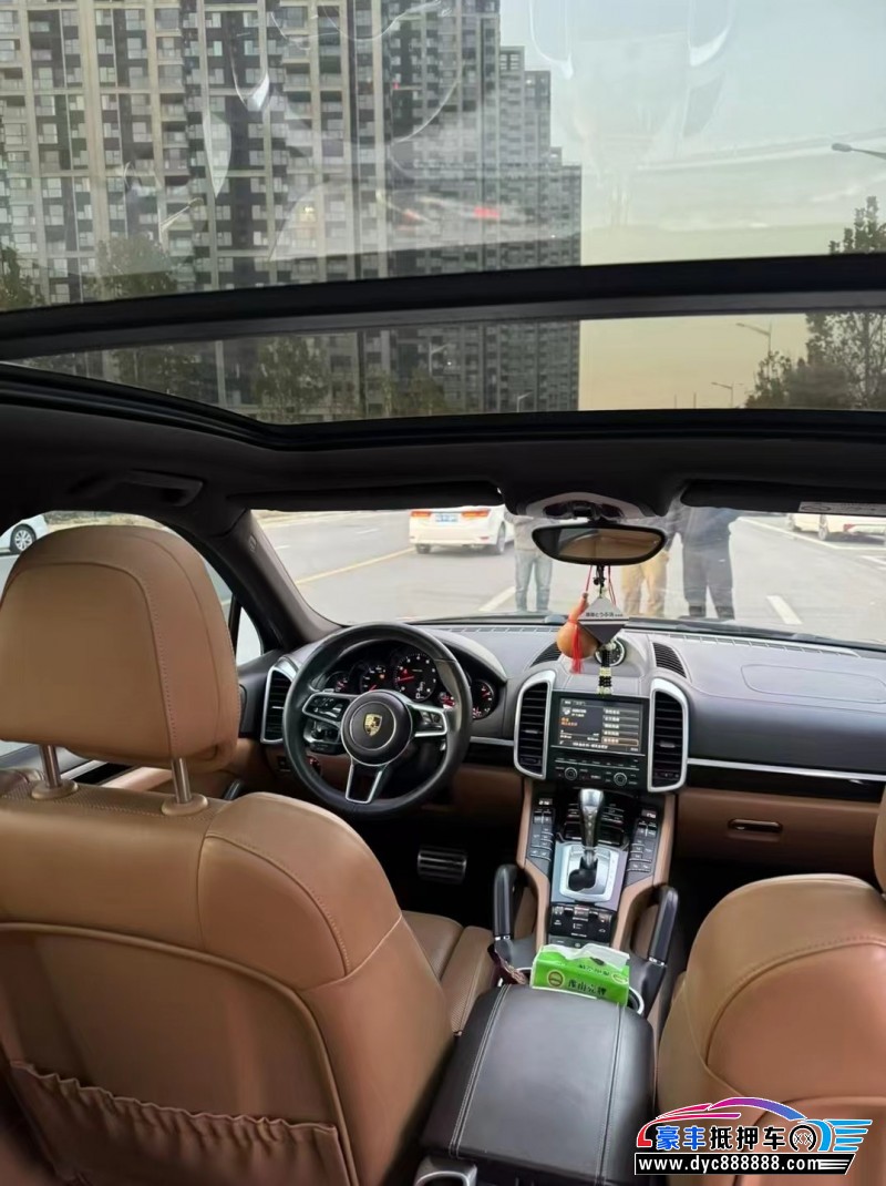 16年保时捷卡宴轿车抵押车出售